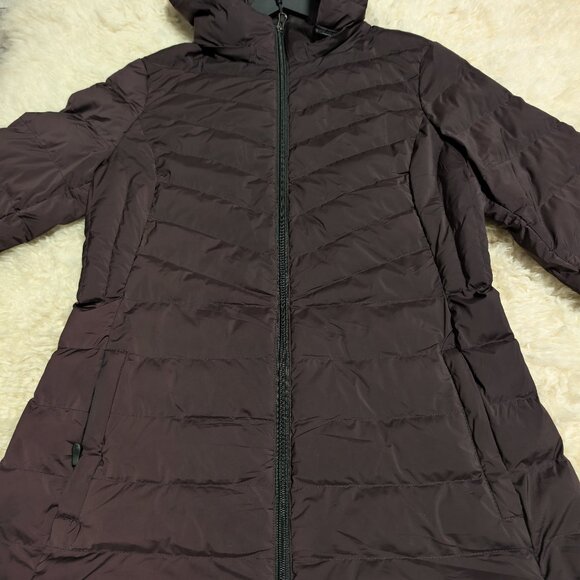 32 Degrees Heat Hooded Puffer Jacket | Acai Berry, Size Small, Lightweight - Picture 8 of 12